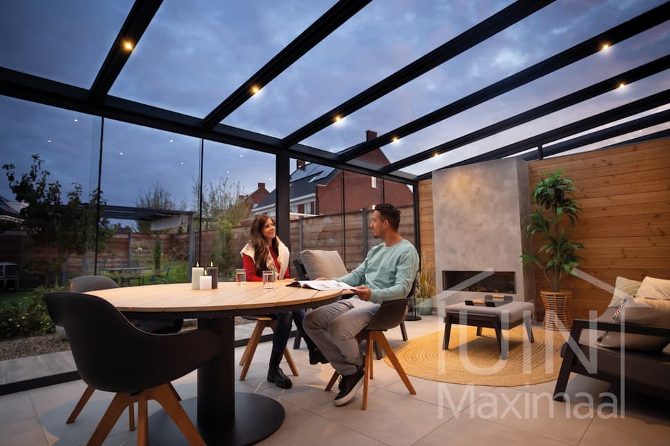 Gumax LED verlichting onder een terrasoverkapping