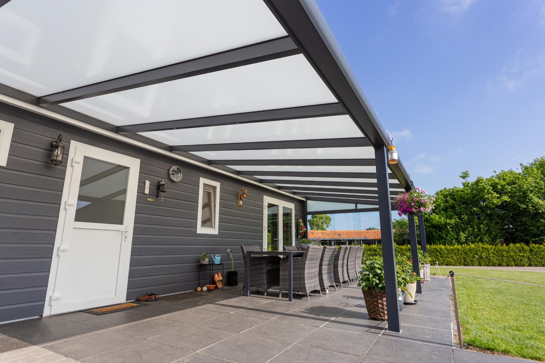 De voordelen van een polycarbonaat overkapping De voordelen van een polycarbonaat overkapping