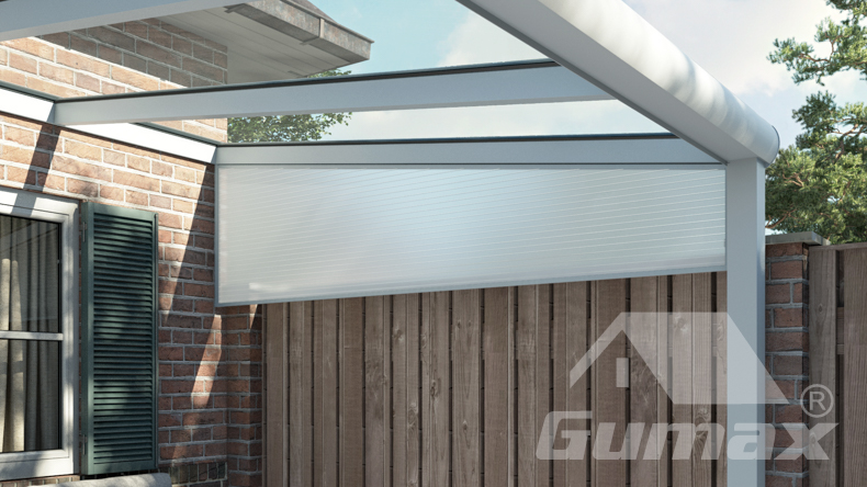 Spie op schutting opaal polycarbonaat