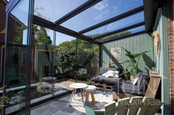 Moderne Gumax® Terrasoverkapping in mat antraciet 4,06 meter bij 2,5 meter Moderne Gumax® Terrasoverkapping in mat antraciet 4,06 meter bij 2,5 meter